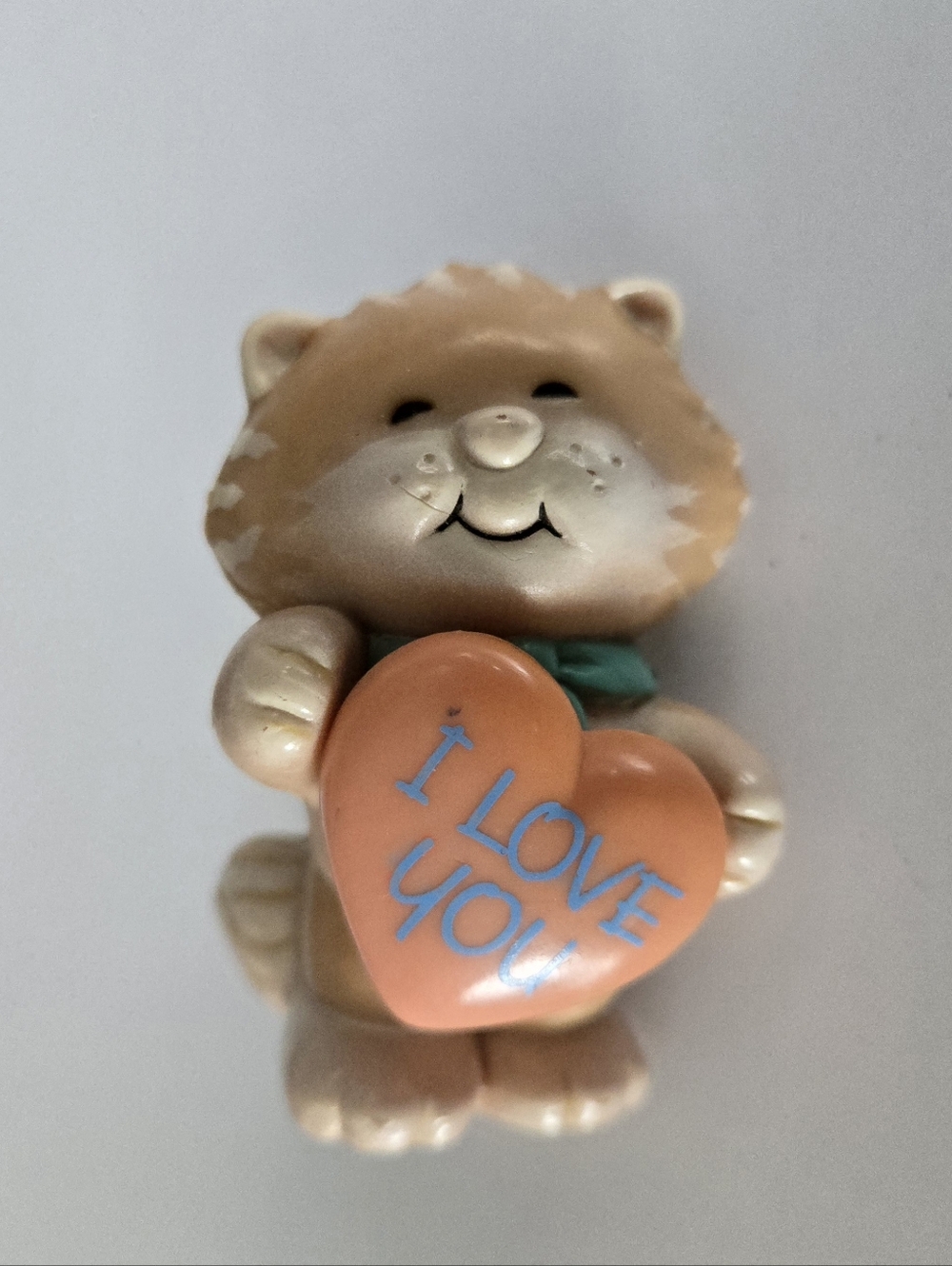 Avon Vintage Cat Kitten PVC Figurine I Love You Heart Tiger